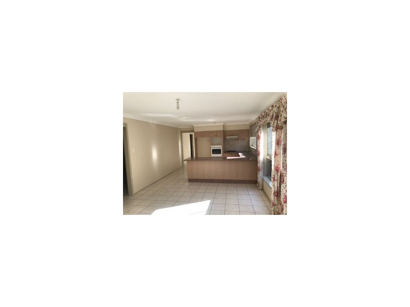 30 Kinchega Court, Wattle Grove NSW 2173