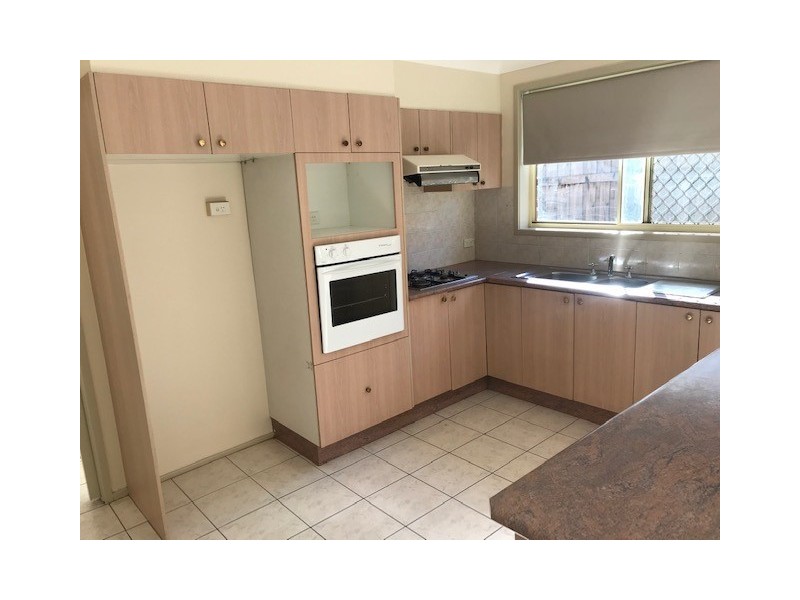 30 Kinchega Court, Wattle Grove NSW 2173