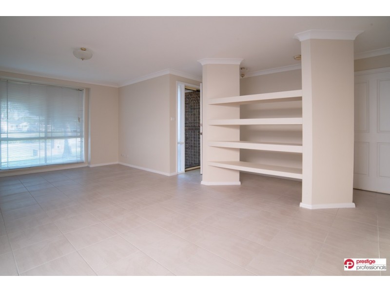 9 Banyule Court, Wattle Grove NSW 2173