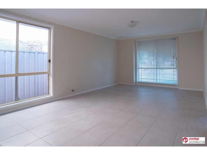 9 Banyule Court, Wattle Grove NSW 2173