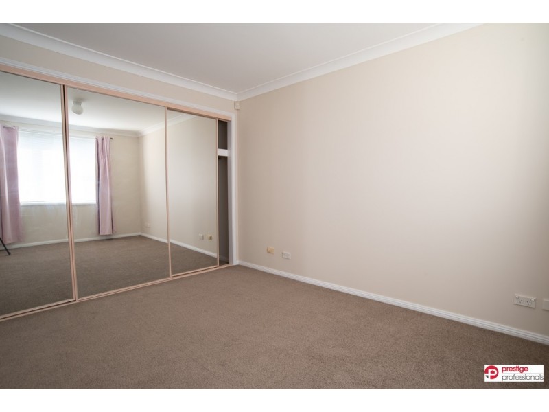 9 Banyule Court, Wattle Grove NSW 2173