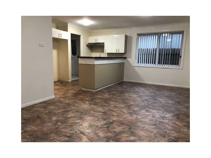 31 Wombeyan Court, Wattle Grove NSW 2173