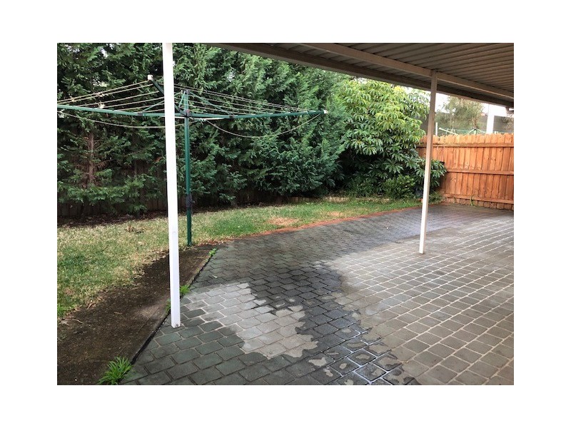31 Wombeyan Court, Wattle Grove NSW 2173
