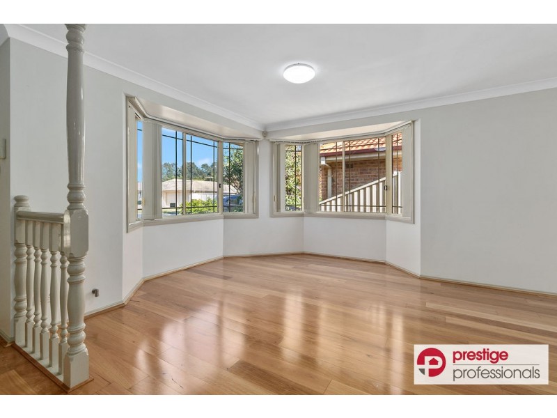 16 Kinchega Court, Wattle Grove NSW 2173