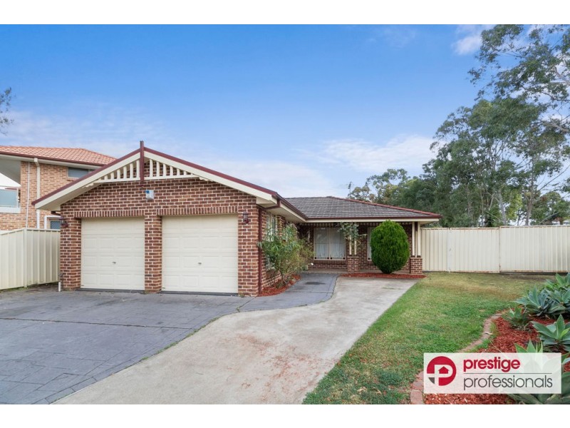 32 Cressbrook Drive, Wattle Grove NSW 2173