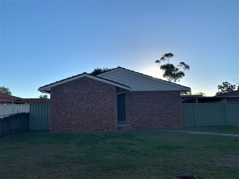 6 Chauvel Avenue, Wattle Grove NSW 2173
