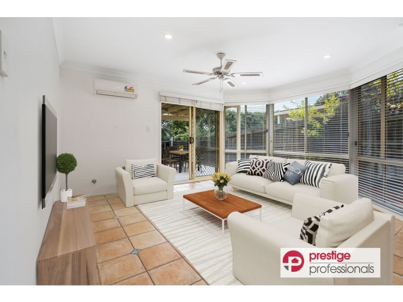 8 Tweed Court, Wattle Grove NSW 2173