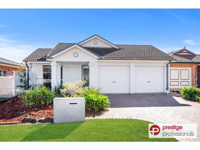 9 Brownlow Court, Wattle Grove NSW 2173