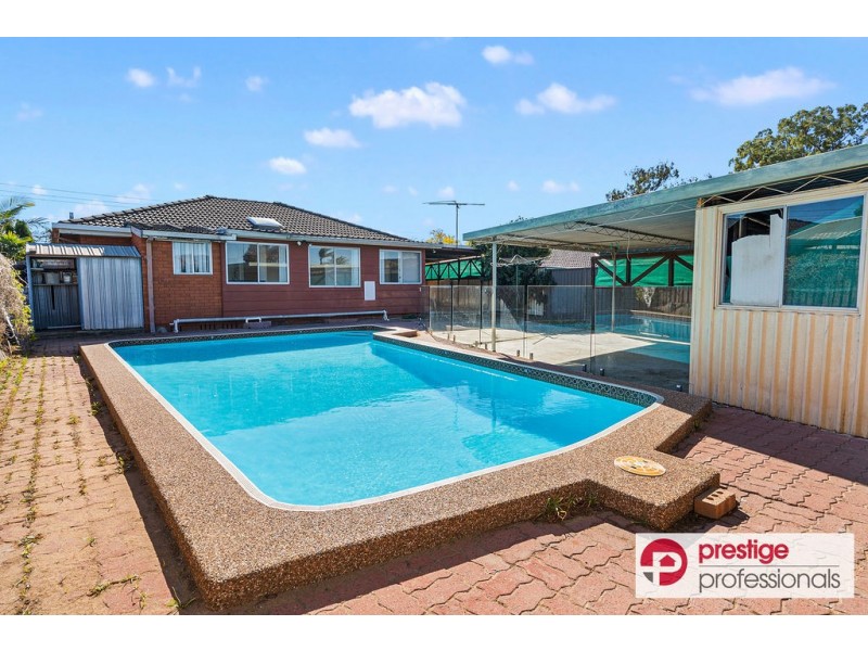 28 Junction Road, Moorebank NSW 2170