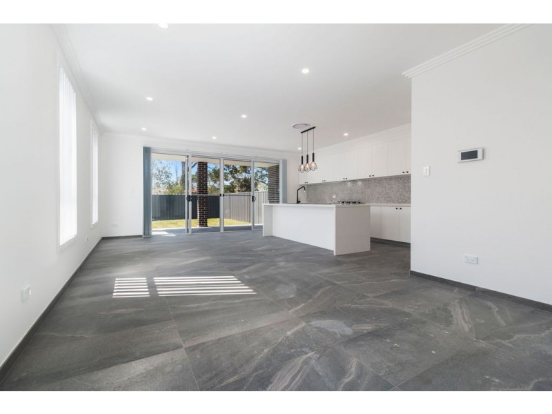 9 Brallos Avenue, Holsworthy NSW 2173