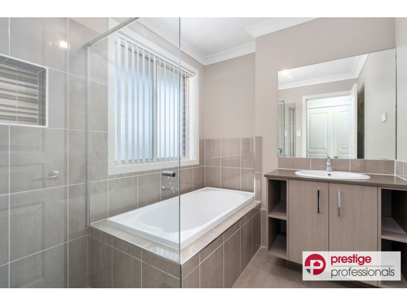 113 Maddecks Avenue, Moorebank NSW 2170