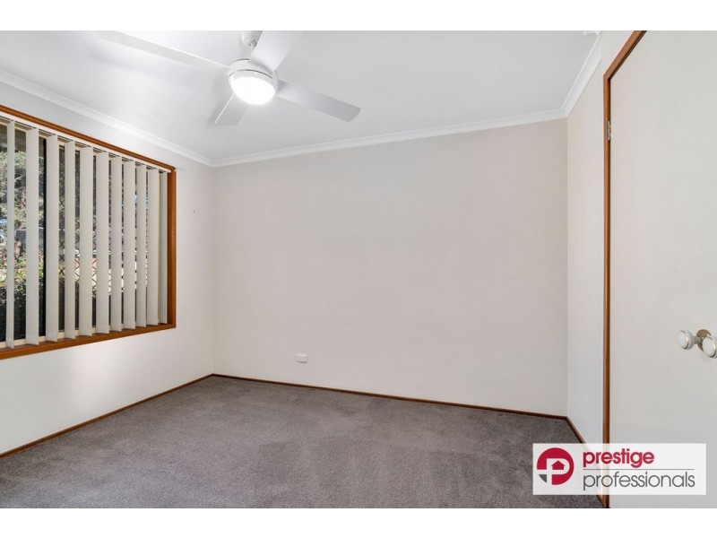 8 Bibury Close, Chipping Norton NSW 2170