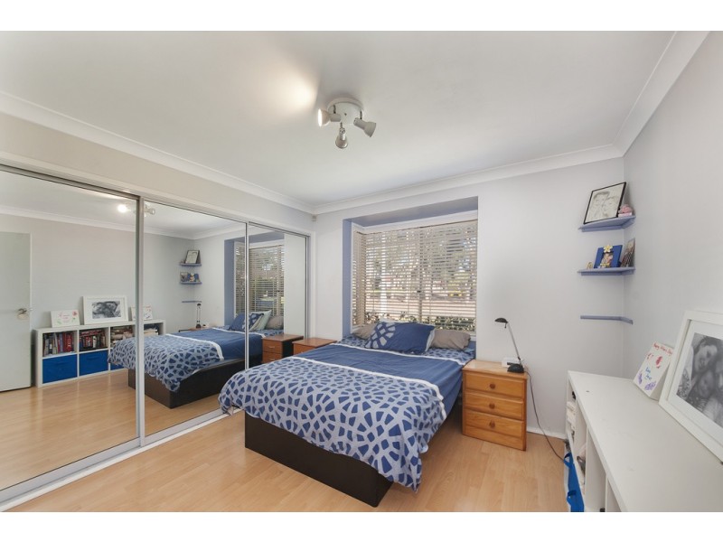 10 Torrens Court, Wattle Grove NSW 2173