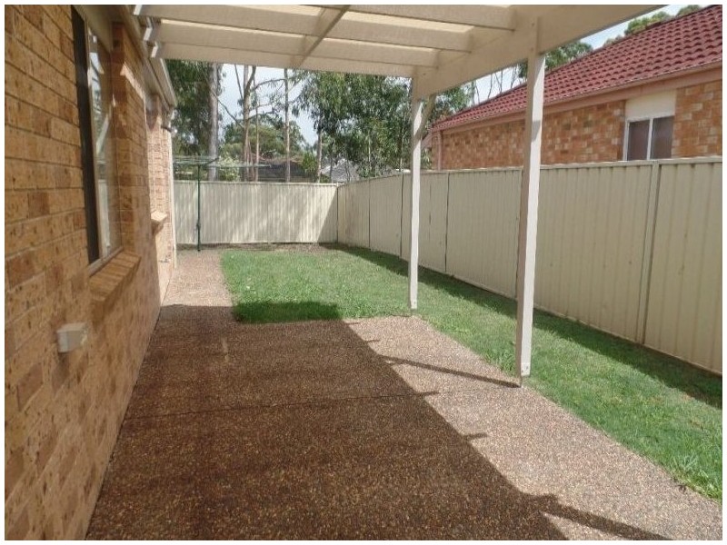 23 Clarendon Court, Wattle Grove NSW 2173