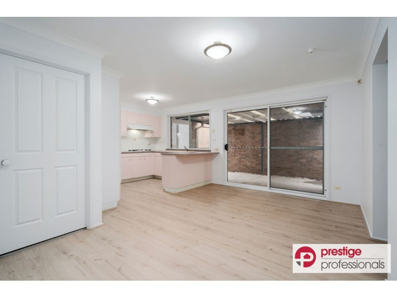 18 Kanangra Court, Wattle Grove NSW 2173