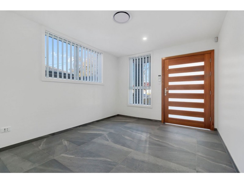 9A Brallos Avenue, Holsworthy NSW 2173