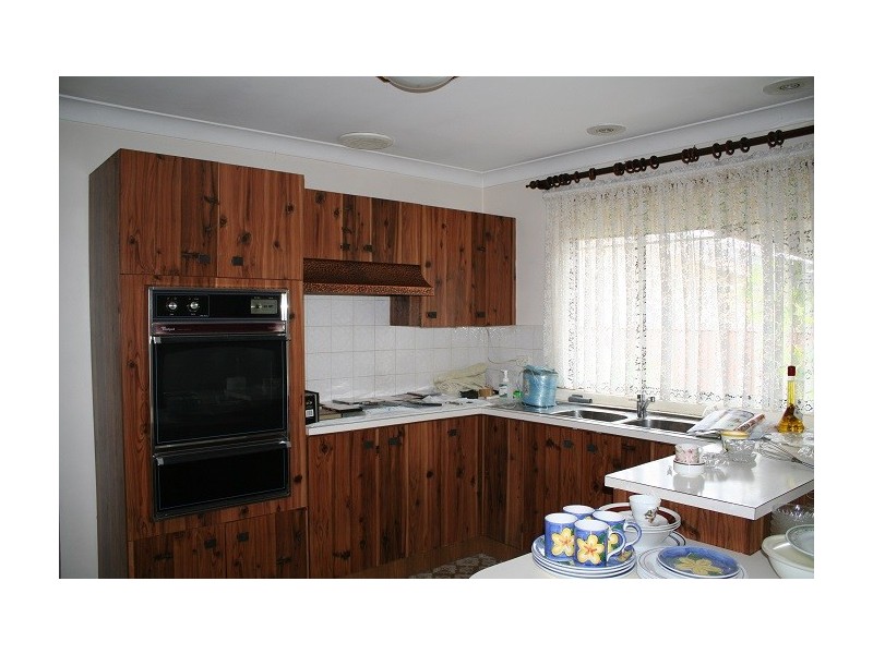 3 Magree Crescent, Chipping Norton NSW 2170