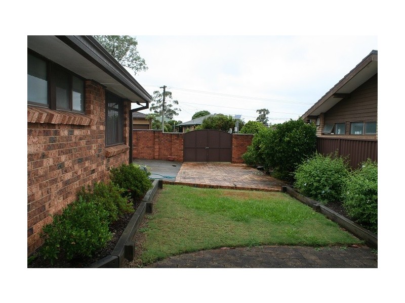 3 Magree Crescent, Chipping Norton NSW 2170