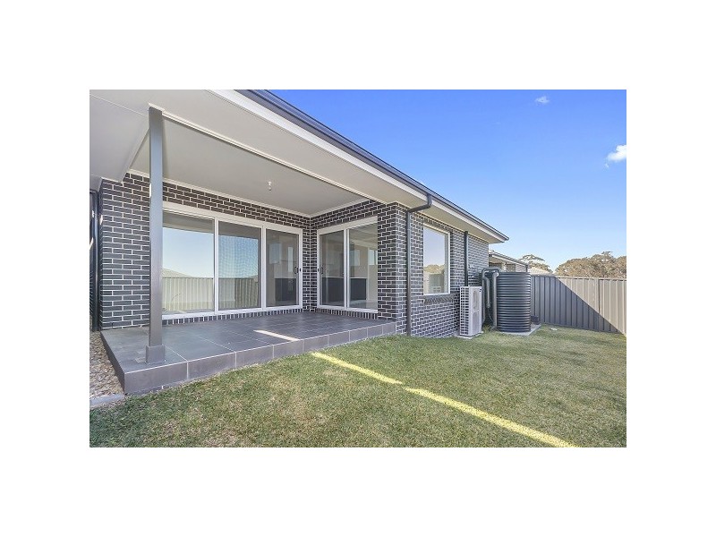 40 Lowndes Drive, Oran Park NSW 2570
