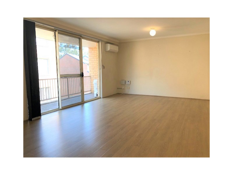 28/1 Riverpark Drive, Liverpool NSW 2170