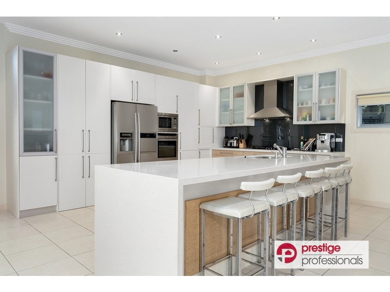 14 River Heights Road, Pleasure Point NSW 2172