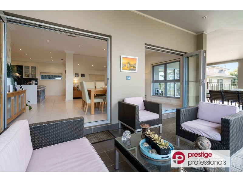 14 River Heights Road, Pleasure Point NSW 2172