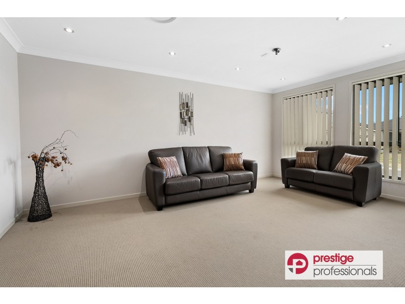 23 Culgoa Court, Wattle Grove NSW 2173