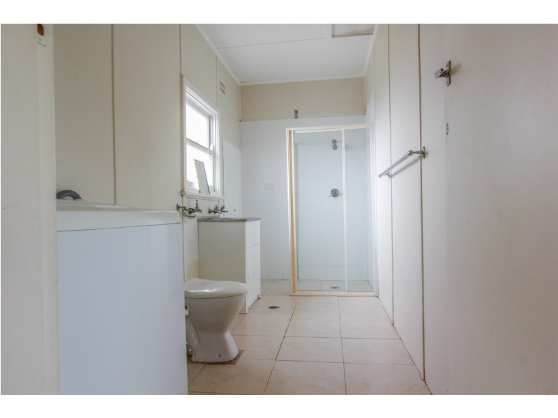 38a Cooper Avenue, Moorebank NSW 2170