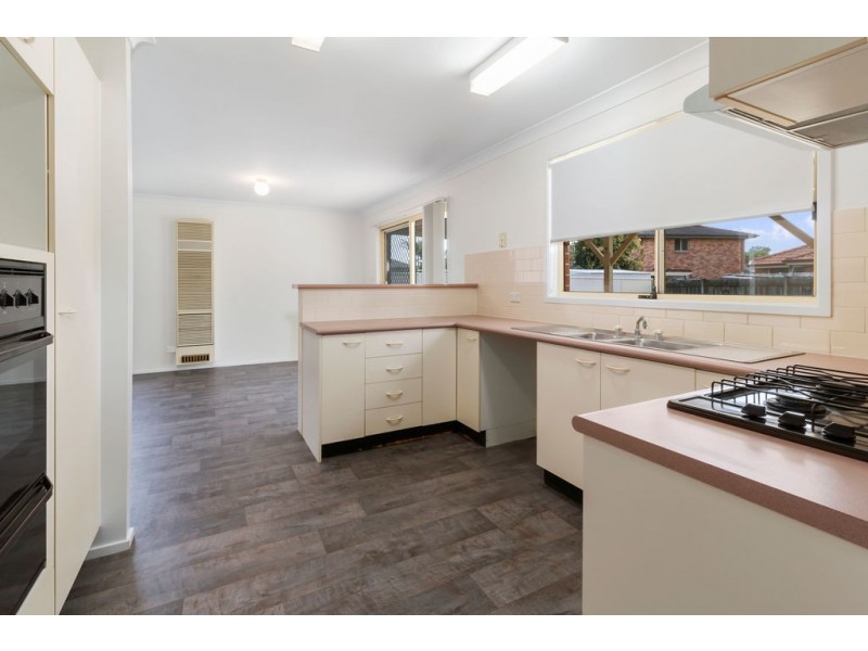 34 Wattle Grove Drive, Wattle Grove NSW 2173