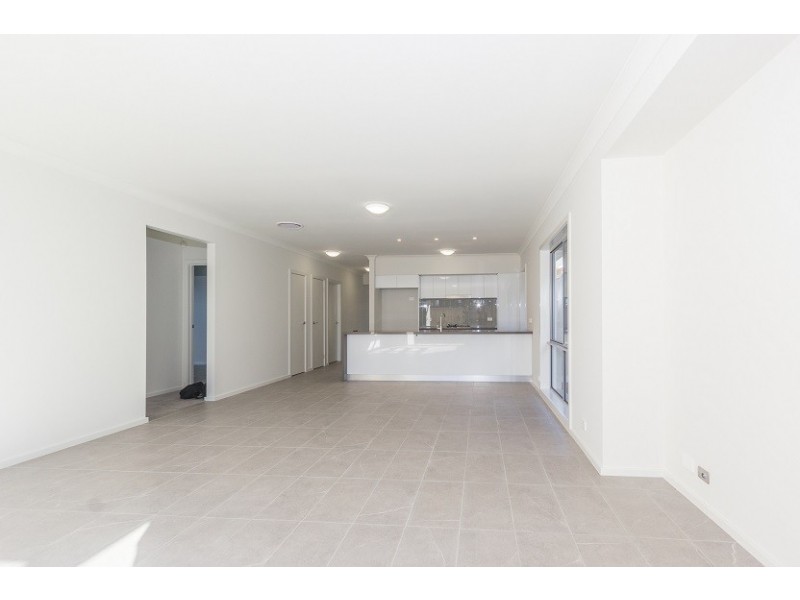 5 Desmond Avenue, Moorebank NSW 2170