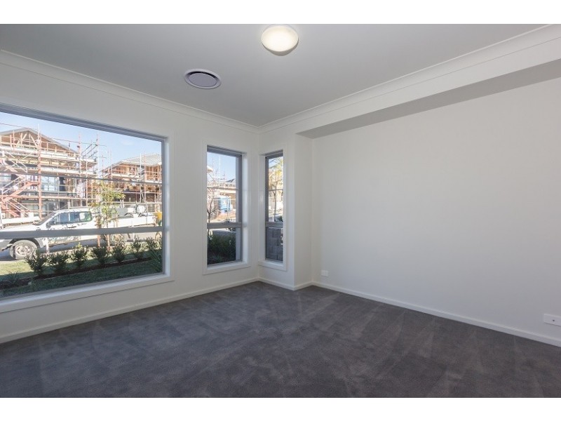 5 Desmond Avenue, Moorebank NSW 2170