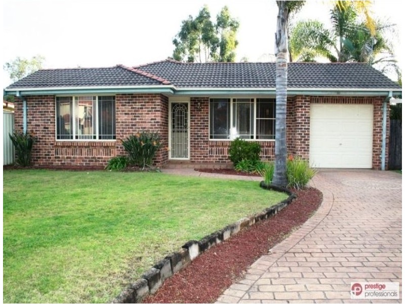 17 Tomago Court, Wattle Grove NSW 2173