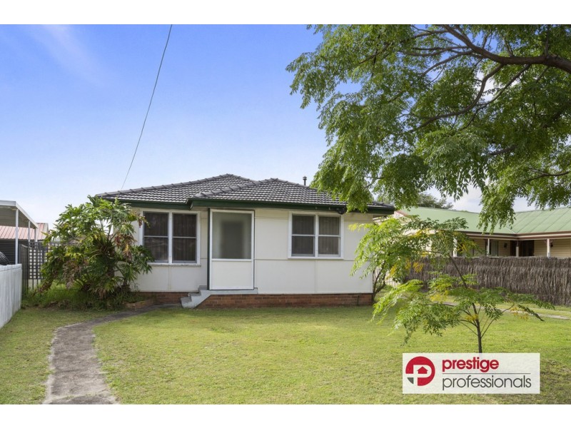76 Derna Road, Holsworthy NSW 2173
