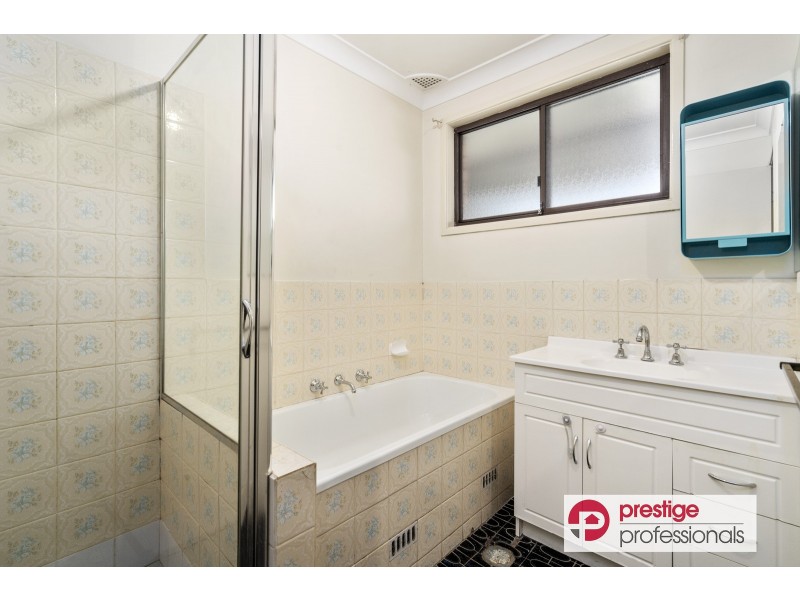 3 Brigalow Avenue, Casula NSW 2170