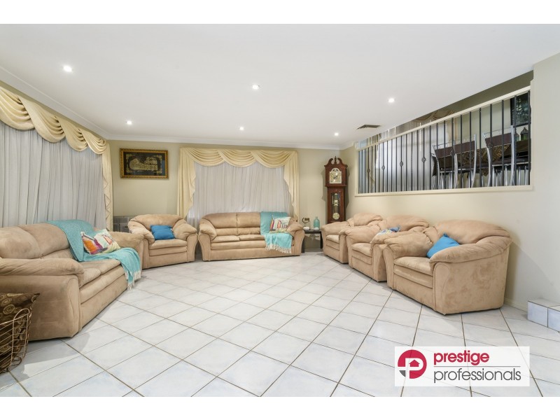 9 Curac Place, Casula NSW 2170