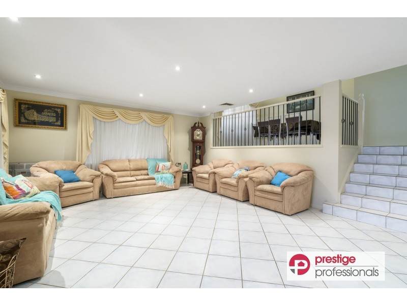 9 Curac Place, Casula NSW 2170