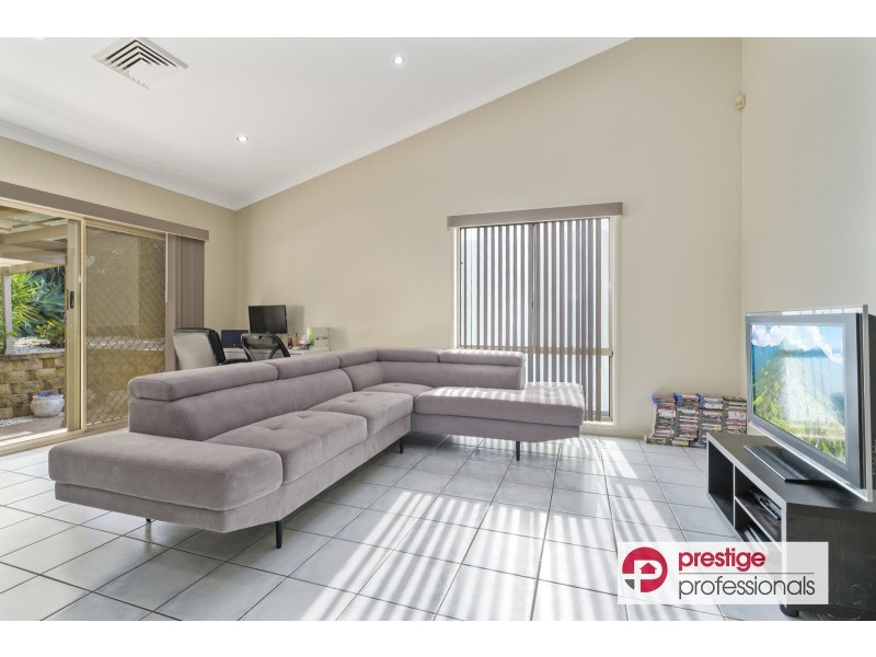 9 Curac Place, Casula NSW 2170