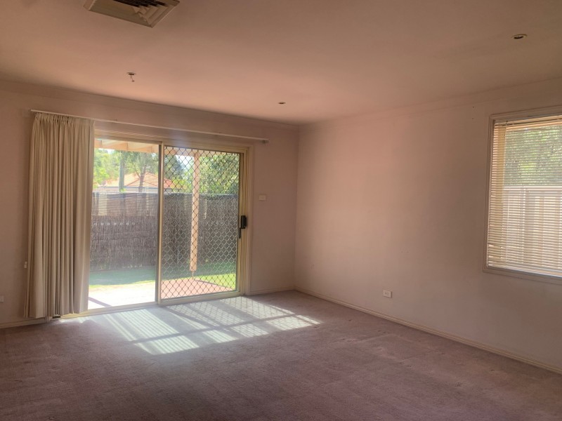 41 Como Court, Wattle Grove NSW 2173