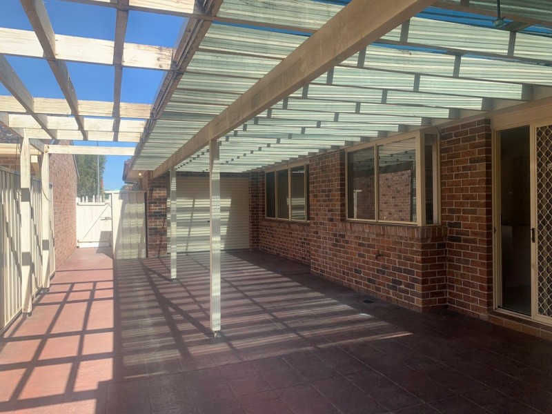 41 Como Court, Wattle Grove NSW 2173