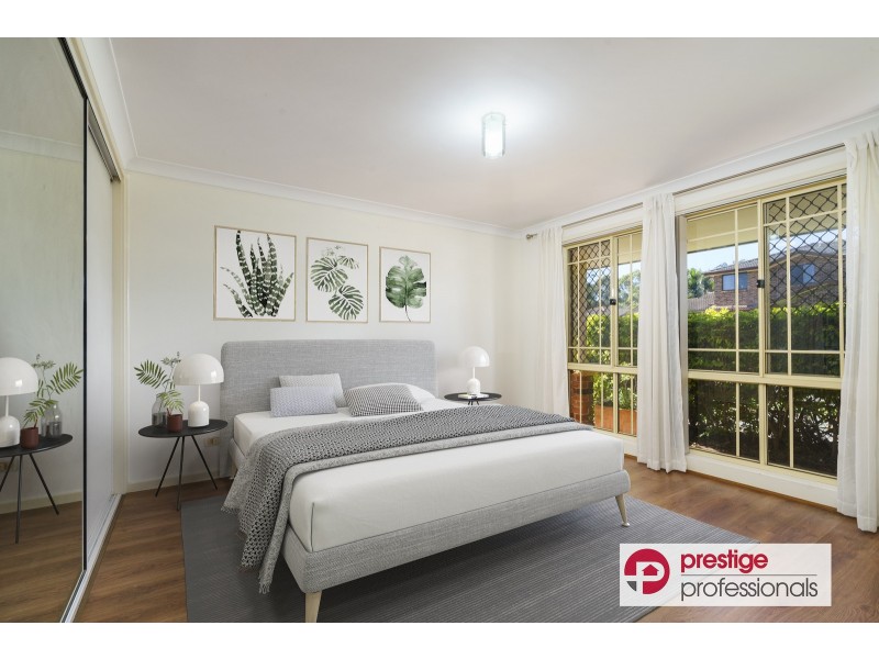 8 Ellerston Court, Wattle Grove NSW 2173