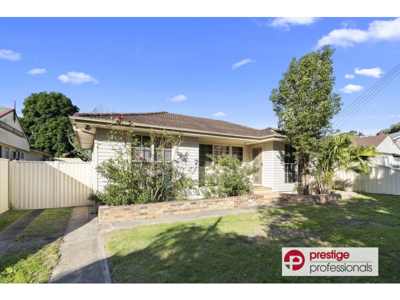 80 Derna Road, Holsworthy NSW 2173