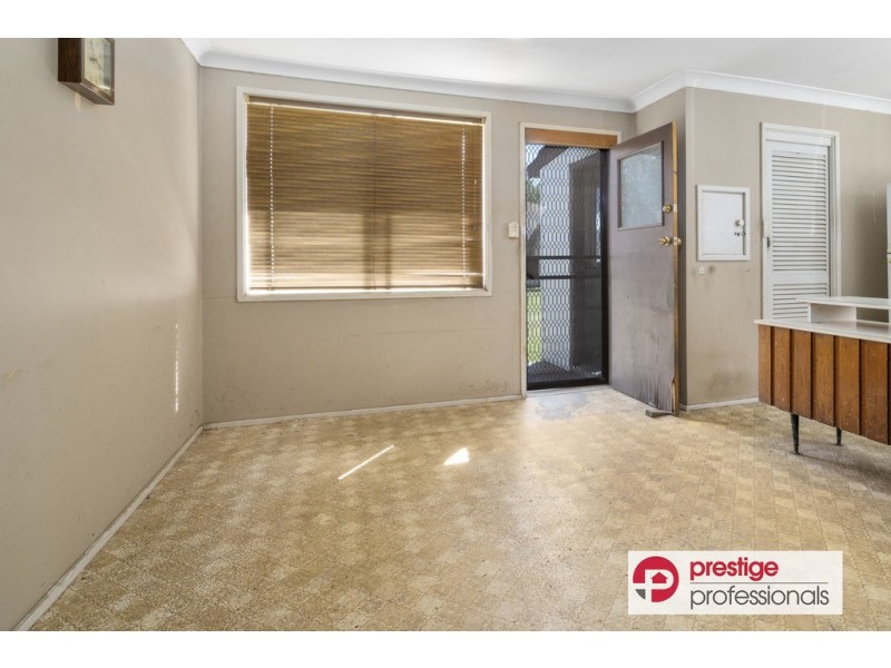 53 Renton Avenue, Moorebank NSW 2170