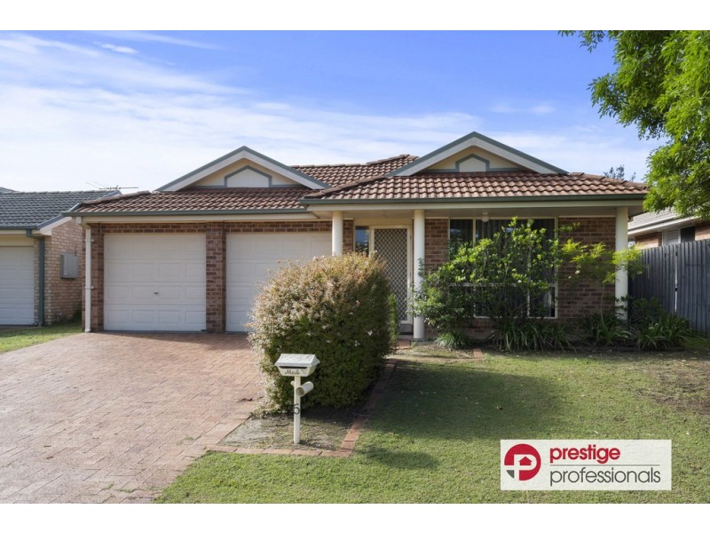 6 Mallee Court, Wattle Grove NSW 2173