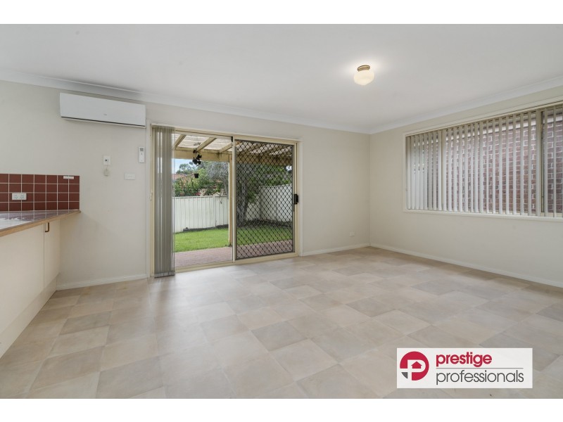8 Kirkham Mews, Wattle Grove NSW 2173