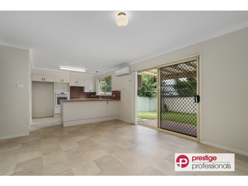 8 Kirkham Mews, Wattle Grove NSW 2173