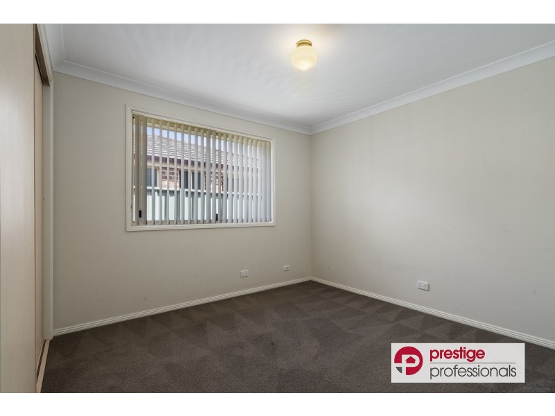 8 Kirkham Mews, Wattle Grove NSW 2173