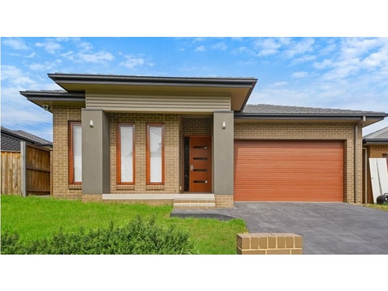 44 Corven Avenue, Elderslie NSW 2570
