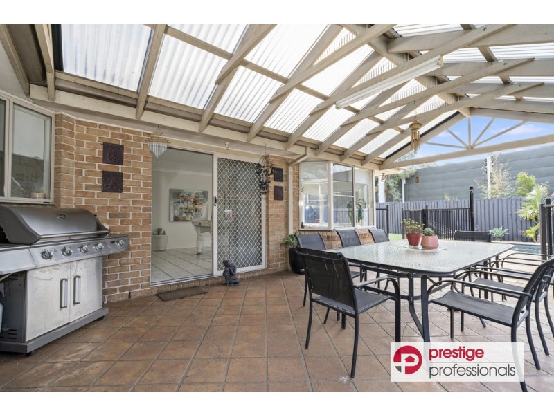 27 Todd Court, Wattle Grove NSW 2173