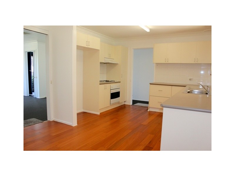 16 Curtis Crescent, Moorebank NSW 2170