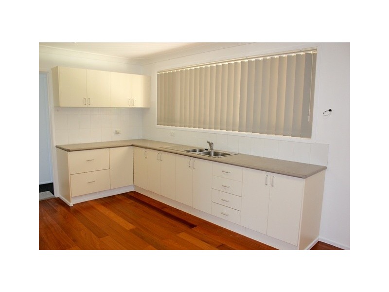 16 Curtis Crescent, Moorebank NSW 2170